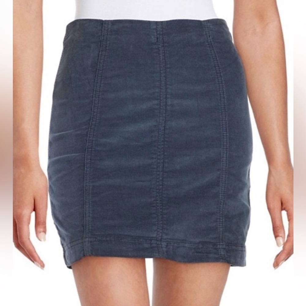 FREE PEOPLE Mini Skirt Blue Corduroy Stretch Size 6
